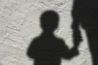Maltrattamenti su bimbi: chiesta condanna a 4 anni per la maestra